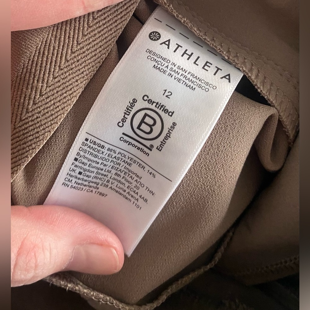 NWOT - Athleta - Endless High Rise Cargo Pant - Size 12 - Picture 9 of 9